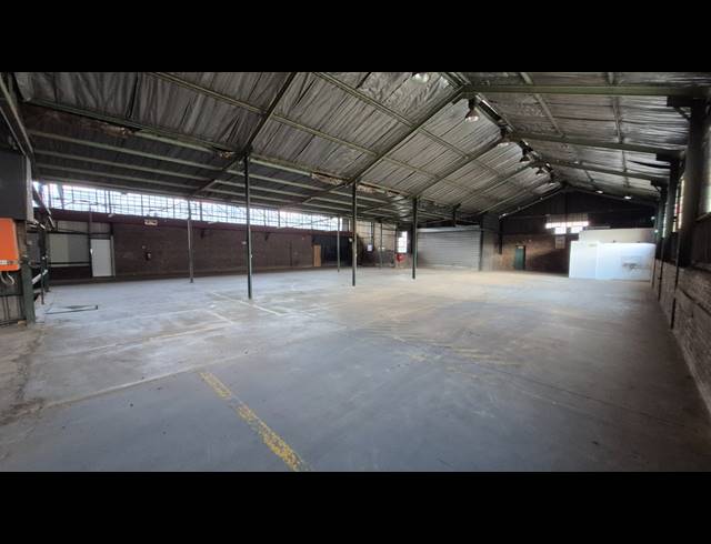 1,149M² FACTORY TO LET IN ANDERBOLT